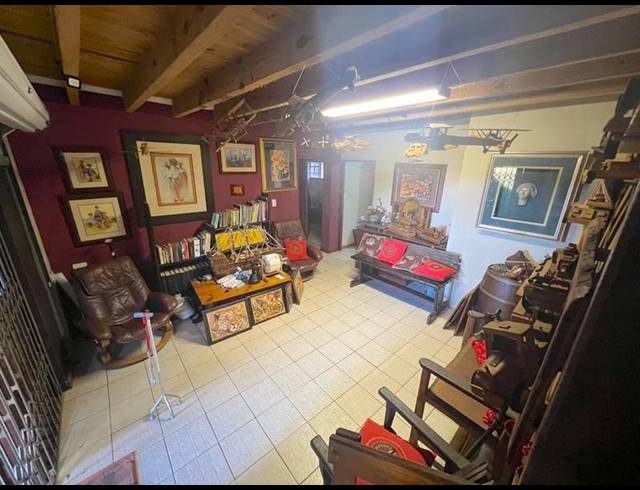 3 BEDROOM HOUSE FOR SALE IN PALM BEACH